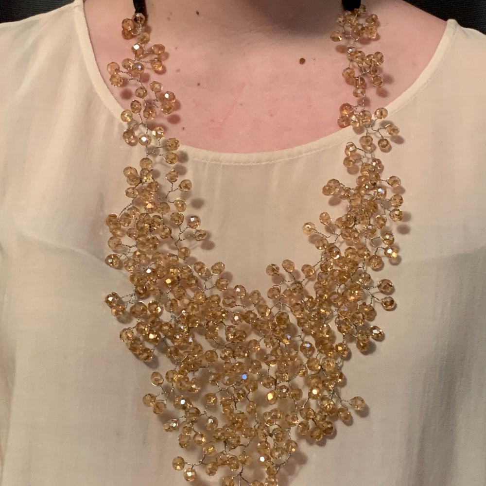 Elegant Gold Floral Necklace